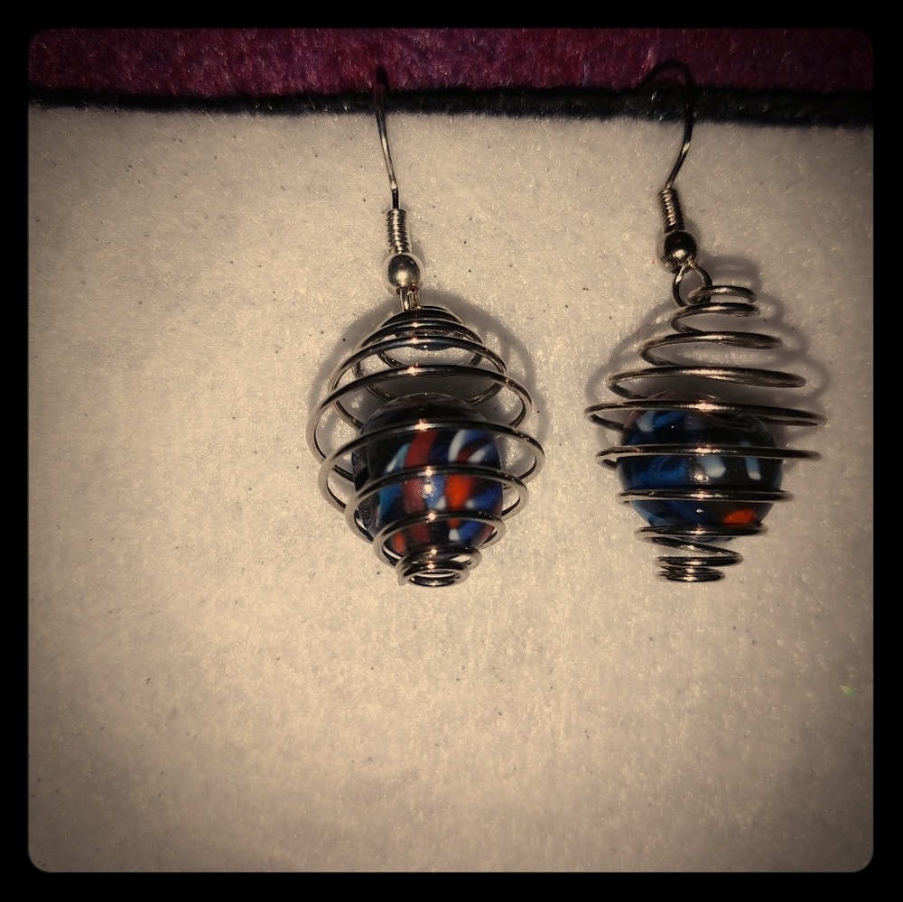 Beehive dangle earrings